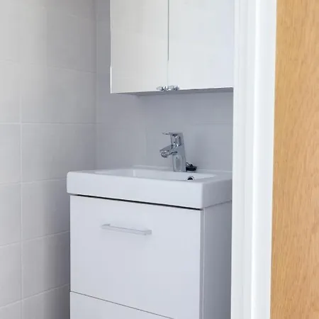 2ndhomes Center 2br Kaisaniemi Park With Balcony Apartamento